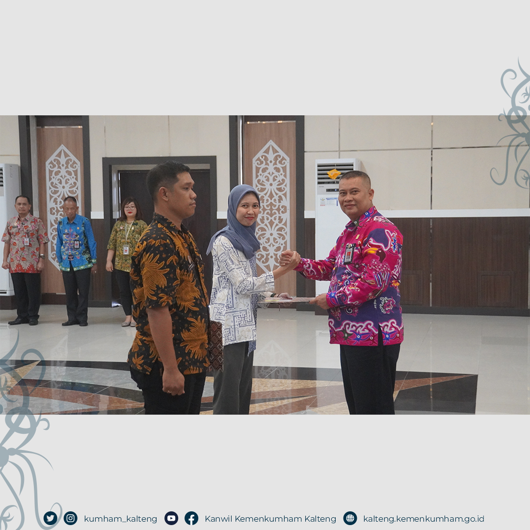 apel_sore_dan_Pemberian_Penghargaan_Pegawai_Teladan_4.jpg