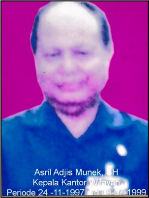 Asril Adjis Munek, SH